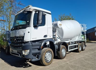 3 off Used MERCEDES / HYMIX model P10000SS 10m3 Standard Transit Concrete Mixers (2015) 